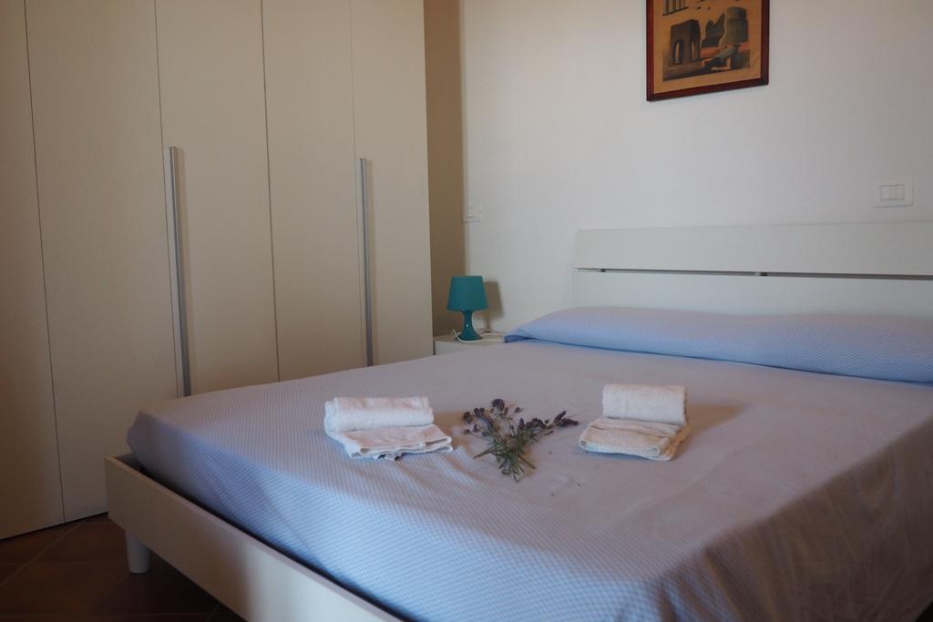 Finestra Della Val D'Orcia Appartement Contignano Kamer foto
