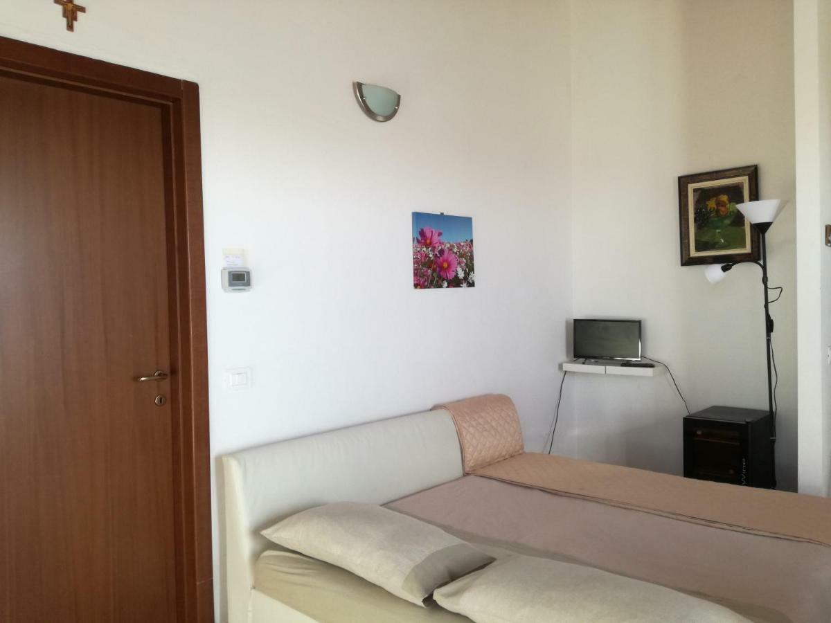 Finestra Della Val D'Orcia Appartement Contignano Buitenkant foto